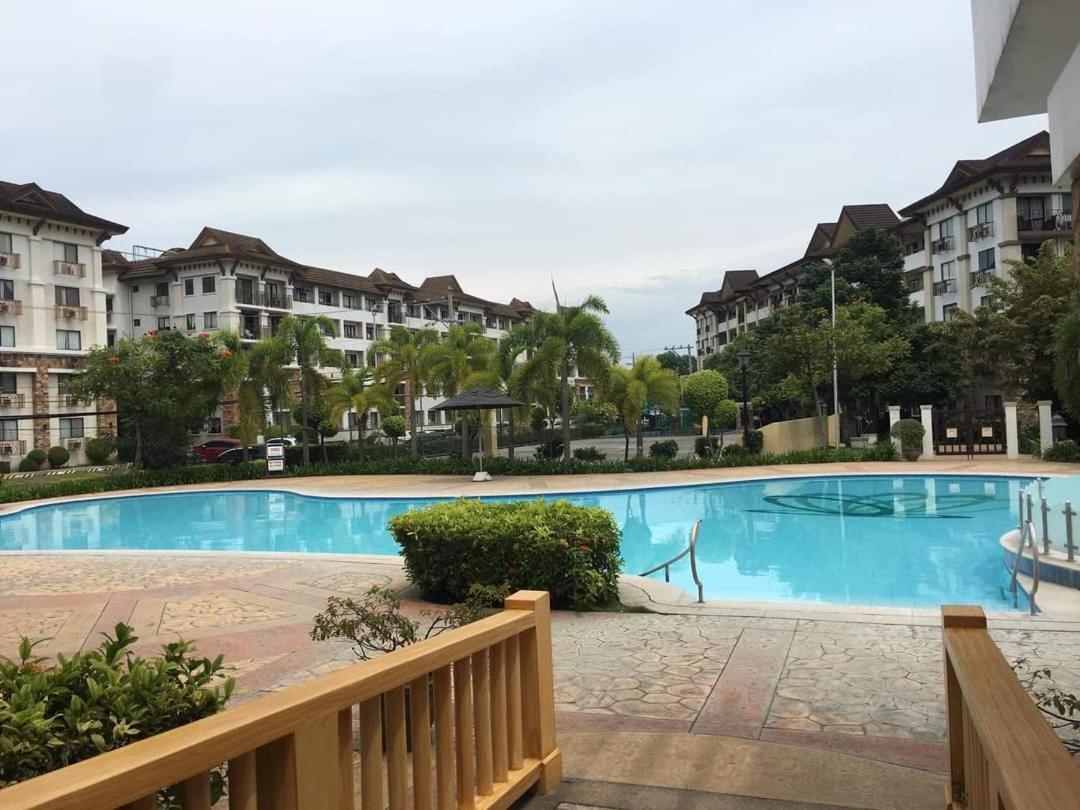 Ri'S One Oasis W Free Pool Back Of Sm City Mall Davao City Extérieur photo