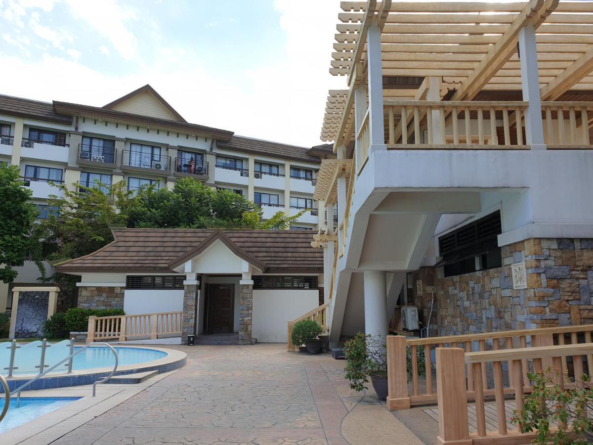 Ri'S One Oasis W Free Pool Back Of Sm City Mall Davao City Extérieur photo