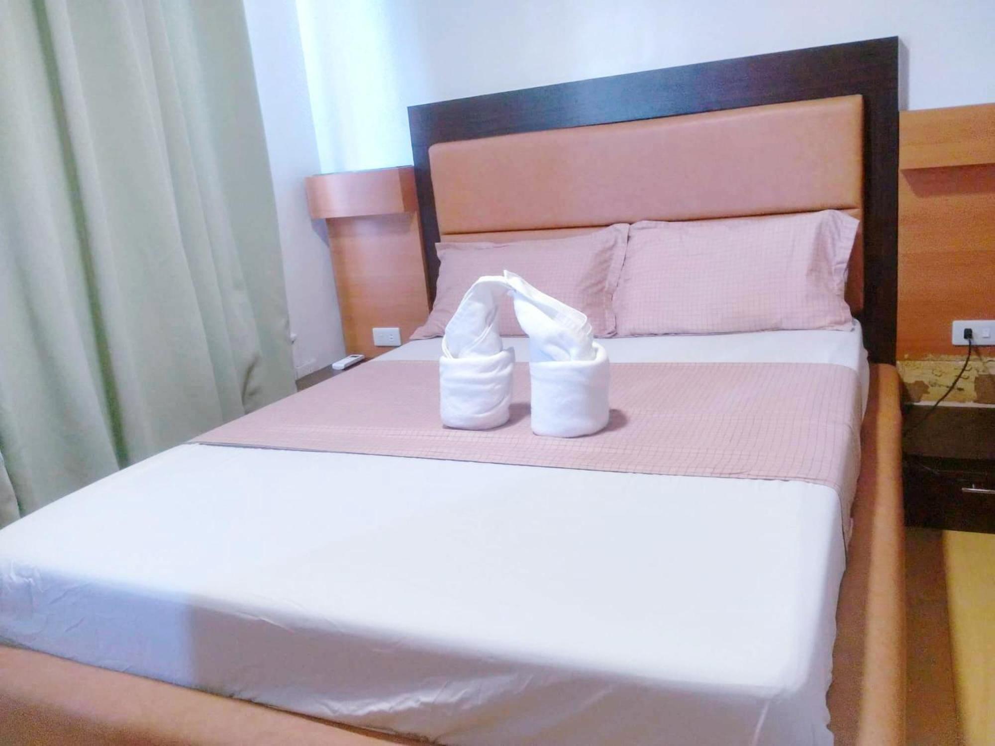 Ri'S One Oasis W Free Pool Back Of Sm City Mall Davao City Chambre photo